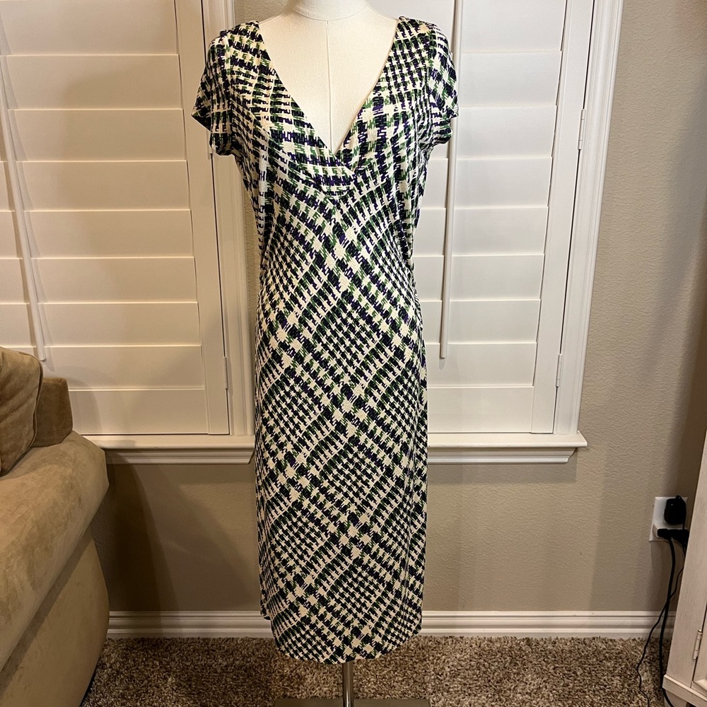 “DIANE VON FURSTENBERG” PURPLE / GREEN / CREAM COLORED ESTOVAN SILK JERSEY DRESS